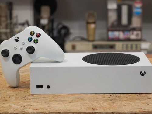 xbox-series-s-jatekkonzol-4221 (1)